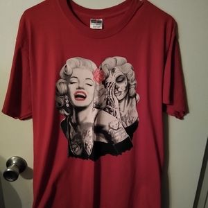 Marilyn Monroe graphic t-shirts